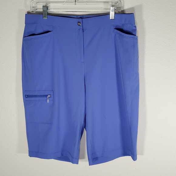 Chicos Zenergy Golf Shorts Size 2 2 